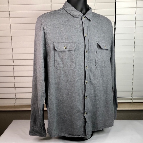 Woolrich gray flannel button down shirt chest pockets - Picture 3 of 9